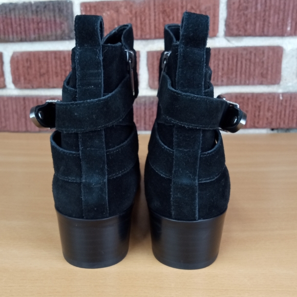NWT Marc Fisher Ltd. 'Yandi' Pointy Toe Western Suede Booties in Black - Picture 6 of 9